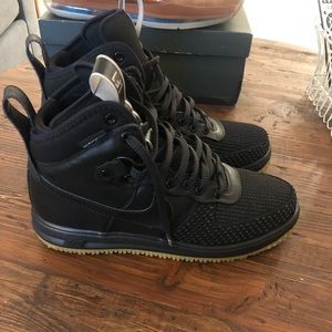 Excellent Men’s Nike Duck Boot LF1 Size 10.5